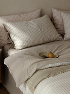 Atelier Pleat Jacquard Linen Cotton Duvet Cover original reference image 3