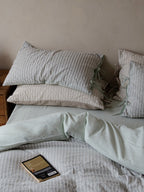 Atelier Pleat Jacquard Linen Cotton Duvet Cover original reference image 9