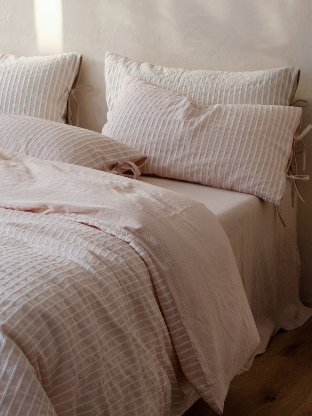 Atelier Pleat Jacquard Linen Cotton Duvet Cover original reference image 15
