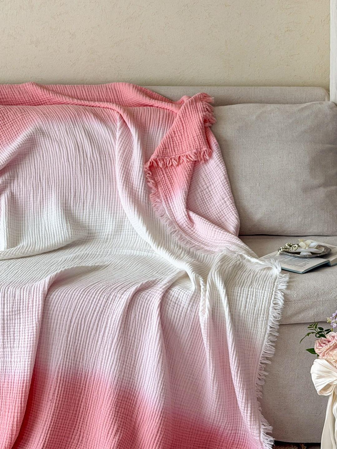 Aurora Ombre Cotton Tassel Throw Blanket original reference image 3