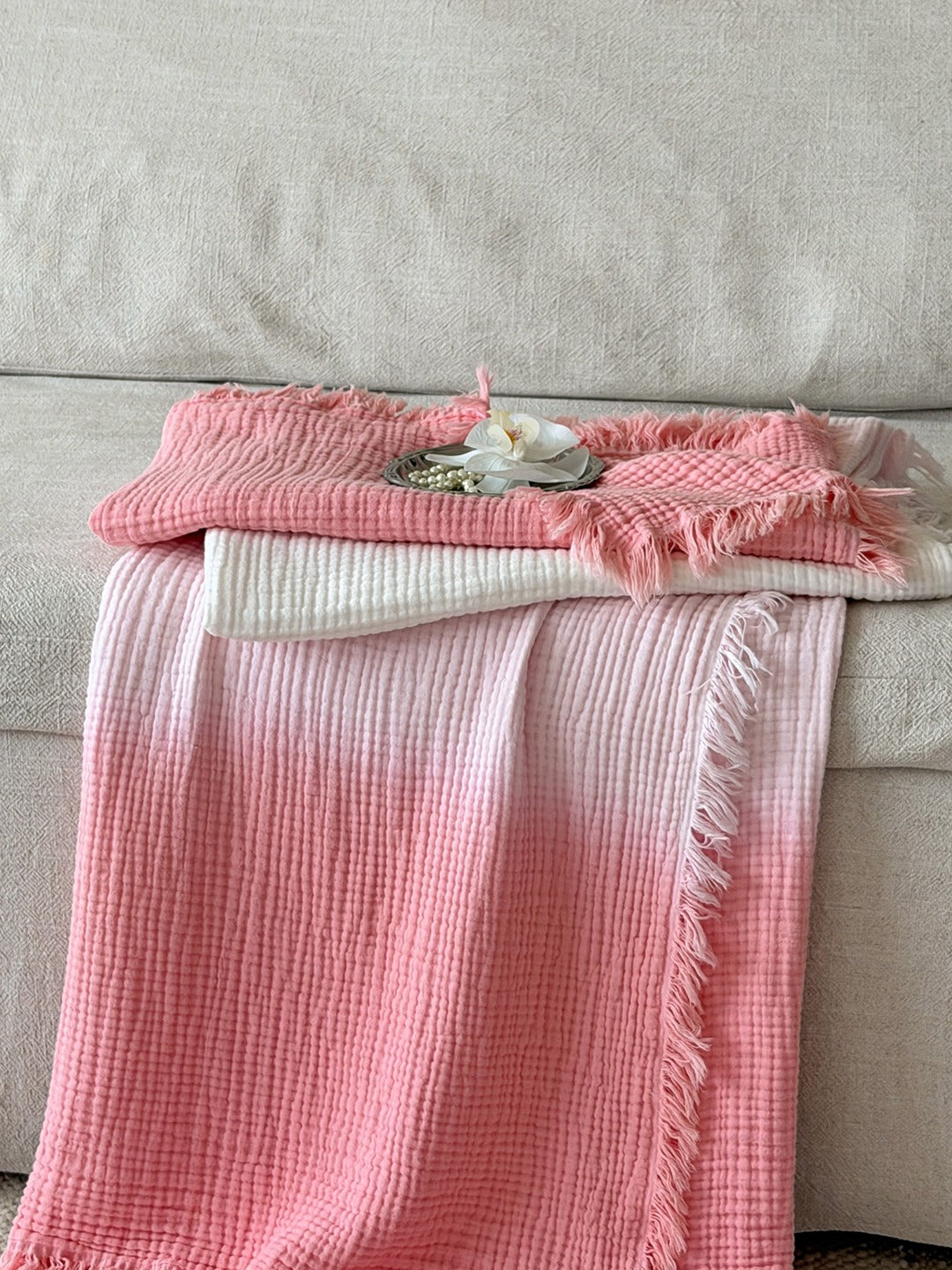 Aurora Ombre Cotton Tassel Throw Blanket original reference image 6