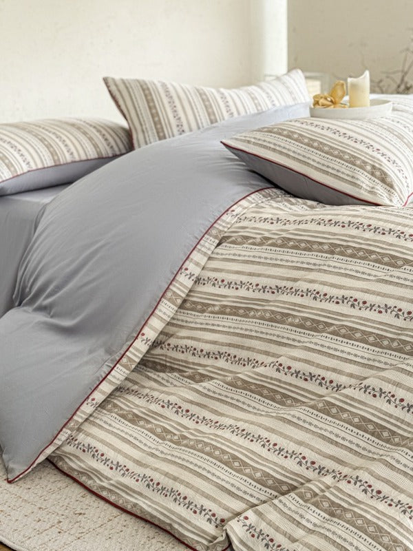 Bloomfield Cotton Clip Jacquard Duvet Cover original reference image 12