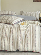 Bloomfield Cotton Clip Jacquard Duvet Cover original reference image 16