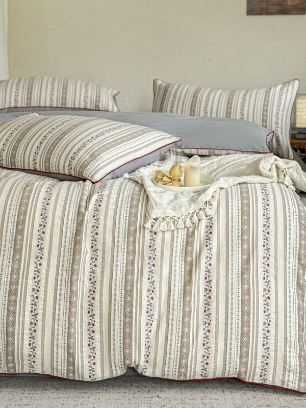 Bloomfield Cotton Clip Jacquard Duvet Cover original reference image 16