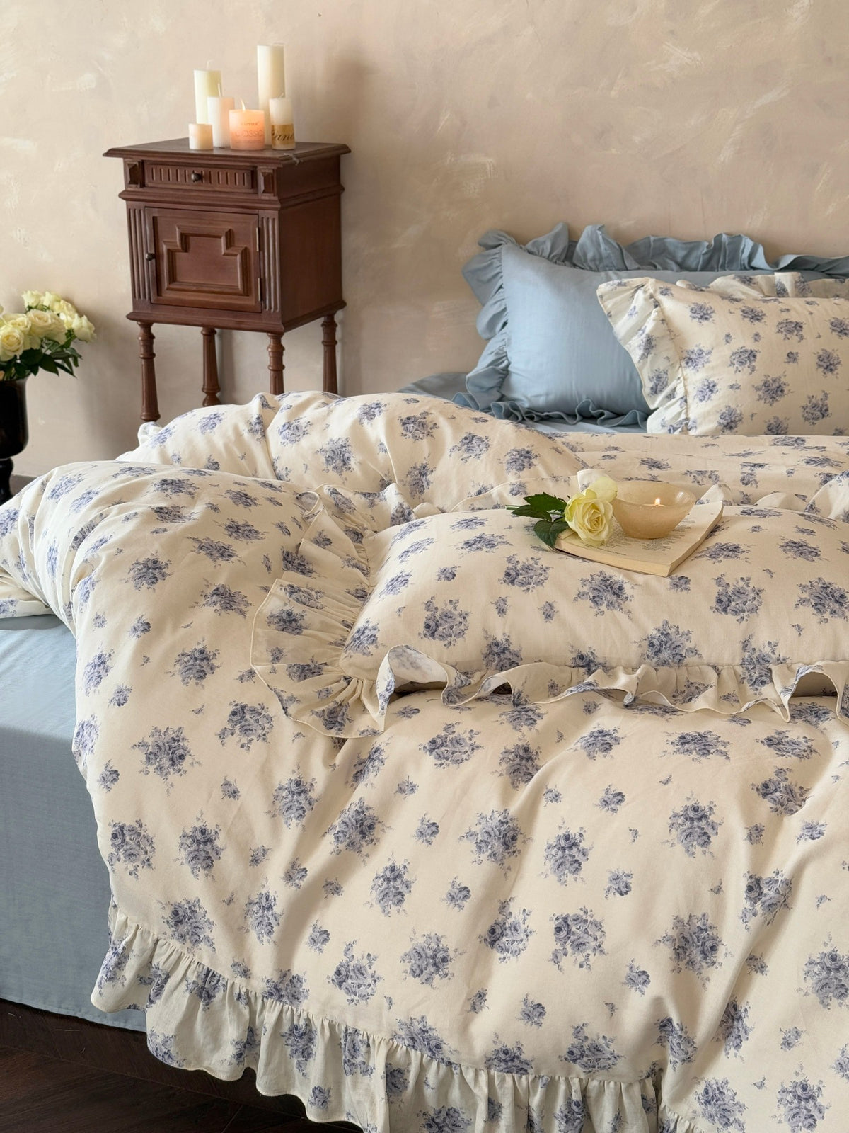 Blue Rose Cottage Ruffle Cotton Muslin Duvet Cover original reference image 4