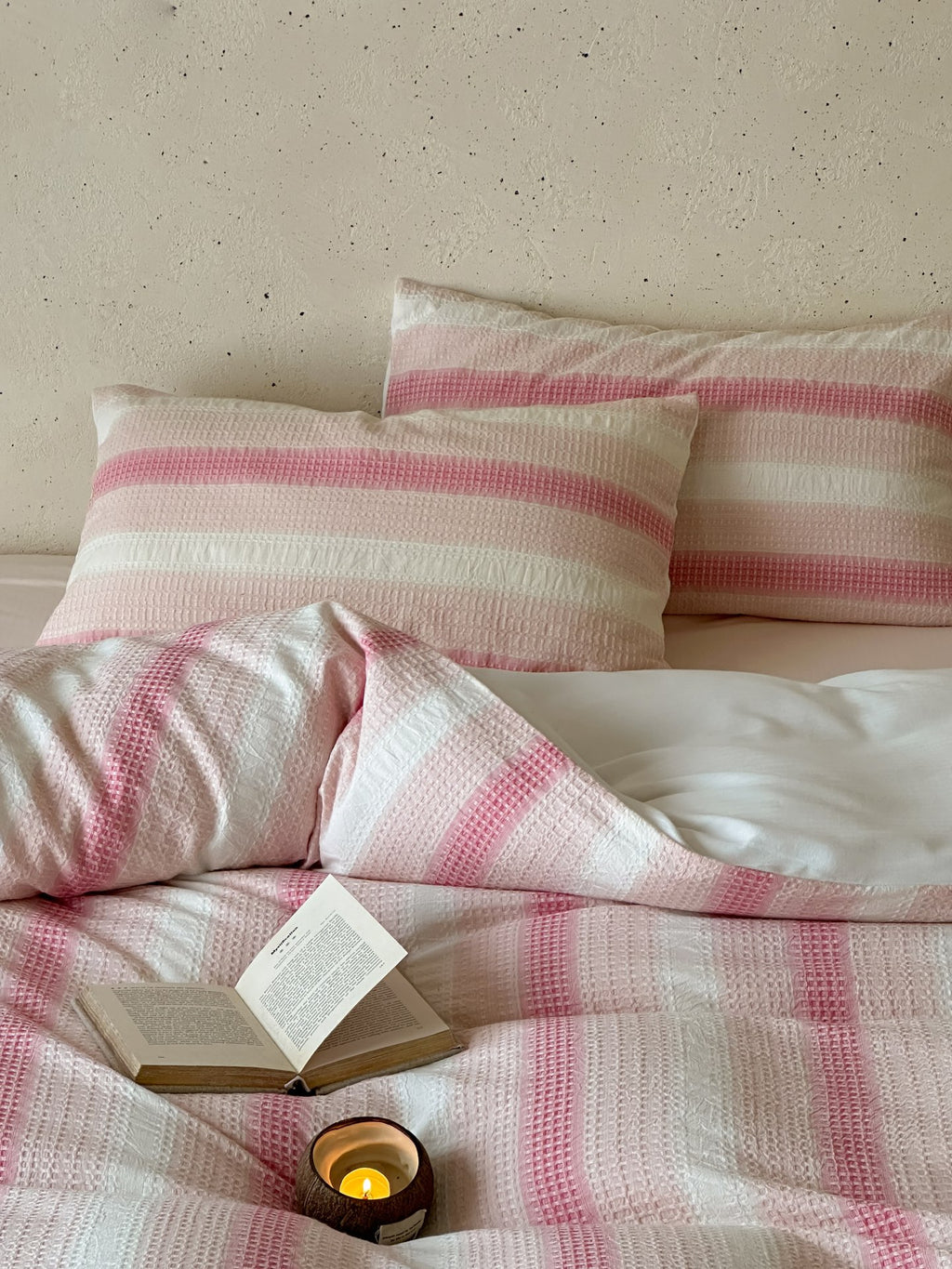 Blush Breeze Jacquard Cotton Duvet Cover original reference image 3