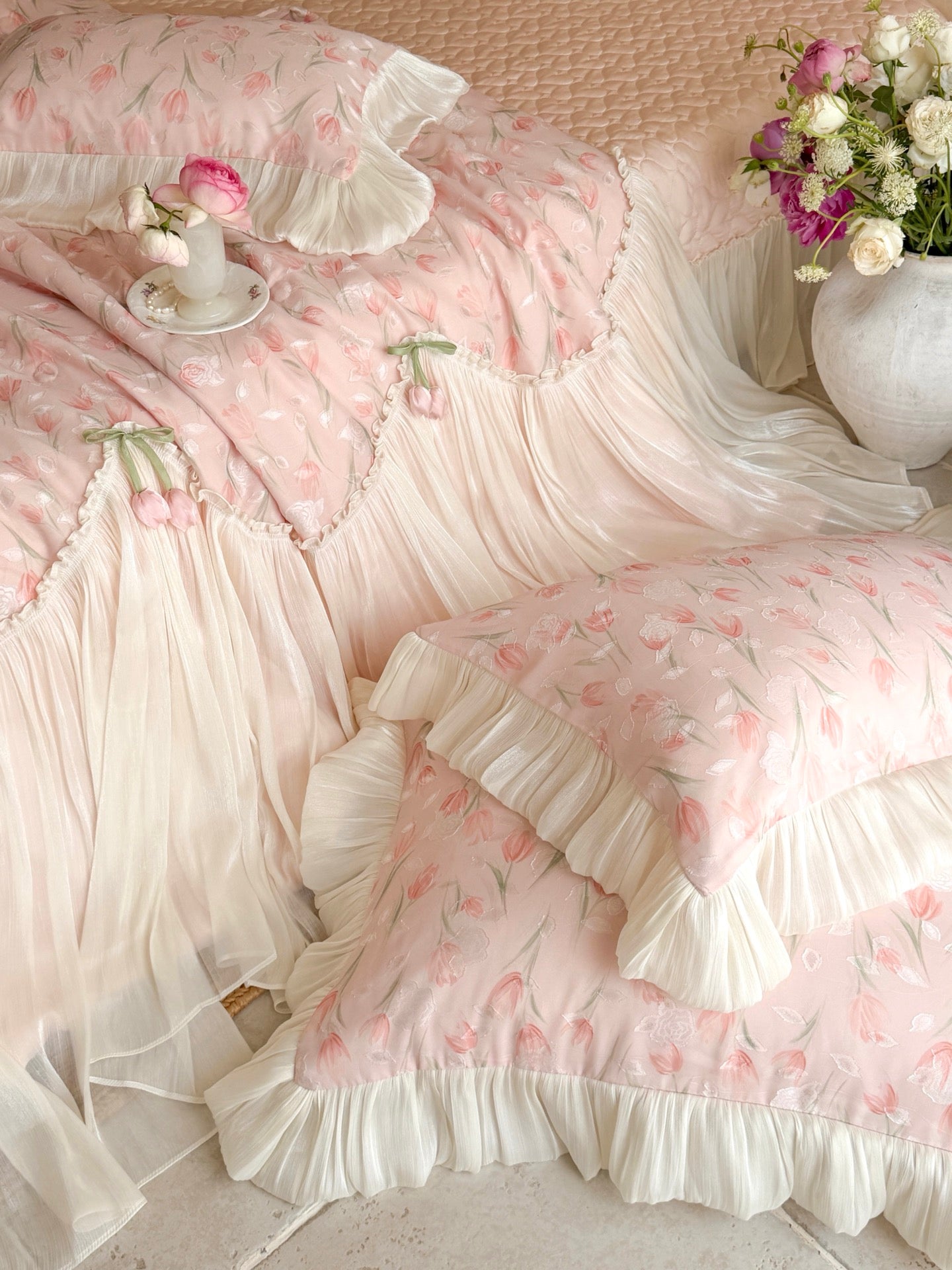 Blushing Tulip Veil Comforter Set original reference image 2