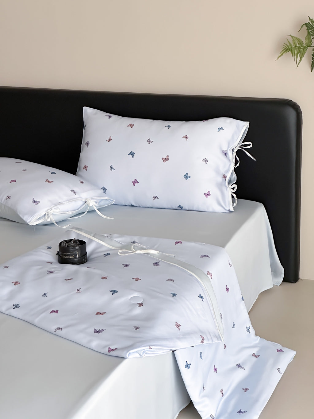 Butterfly Breeze Comforter Set original reference image 2