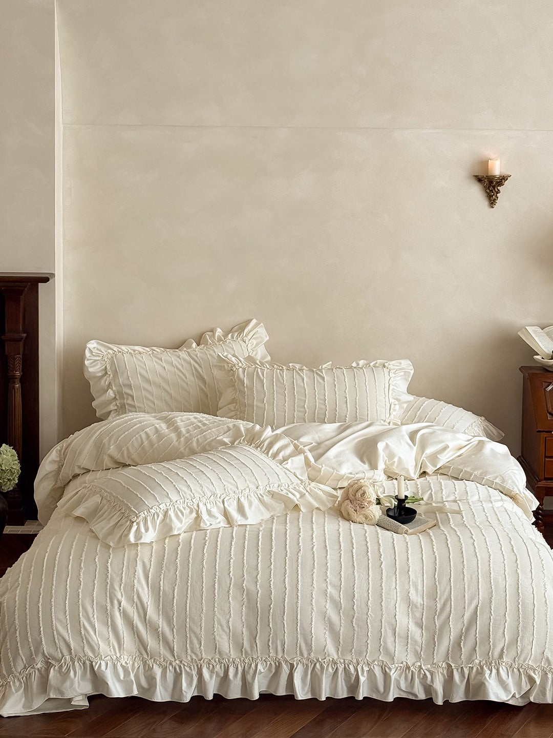 Camellia Ruffle Clip Stripe Duvet Cover original reference image 1