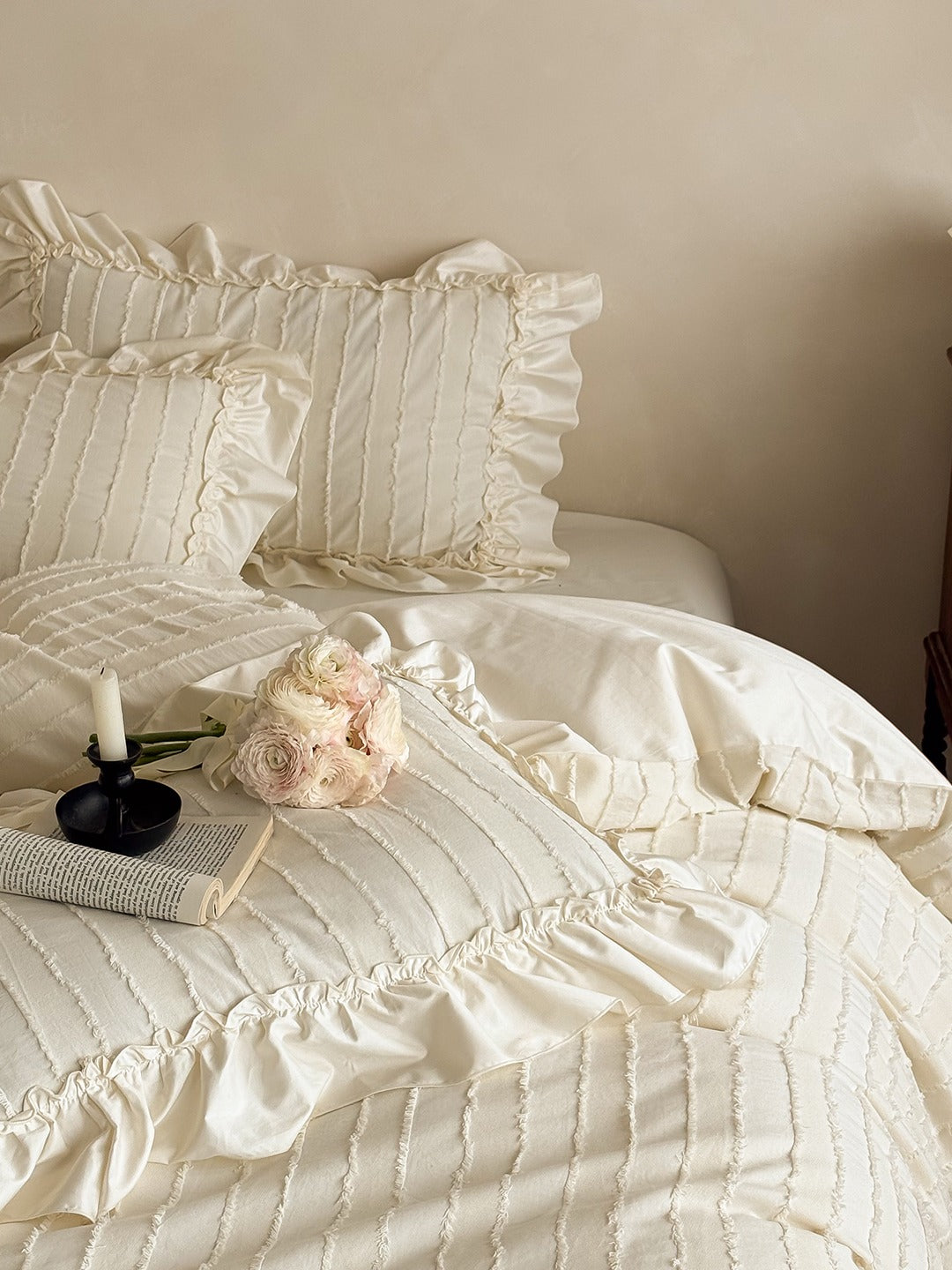 Camellia Ruffle Clip Stripe Duvet Cover original reference image 4
