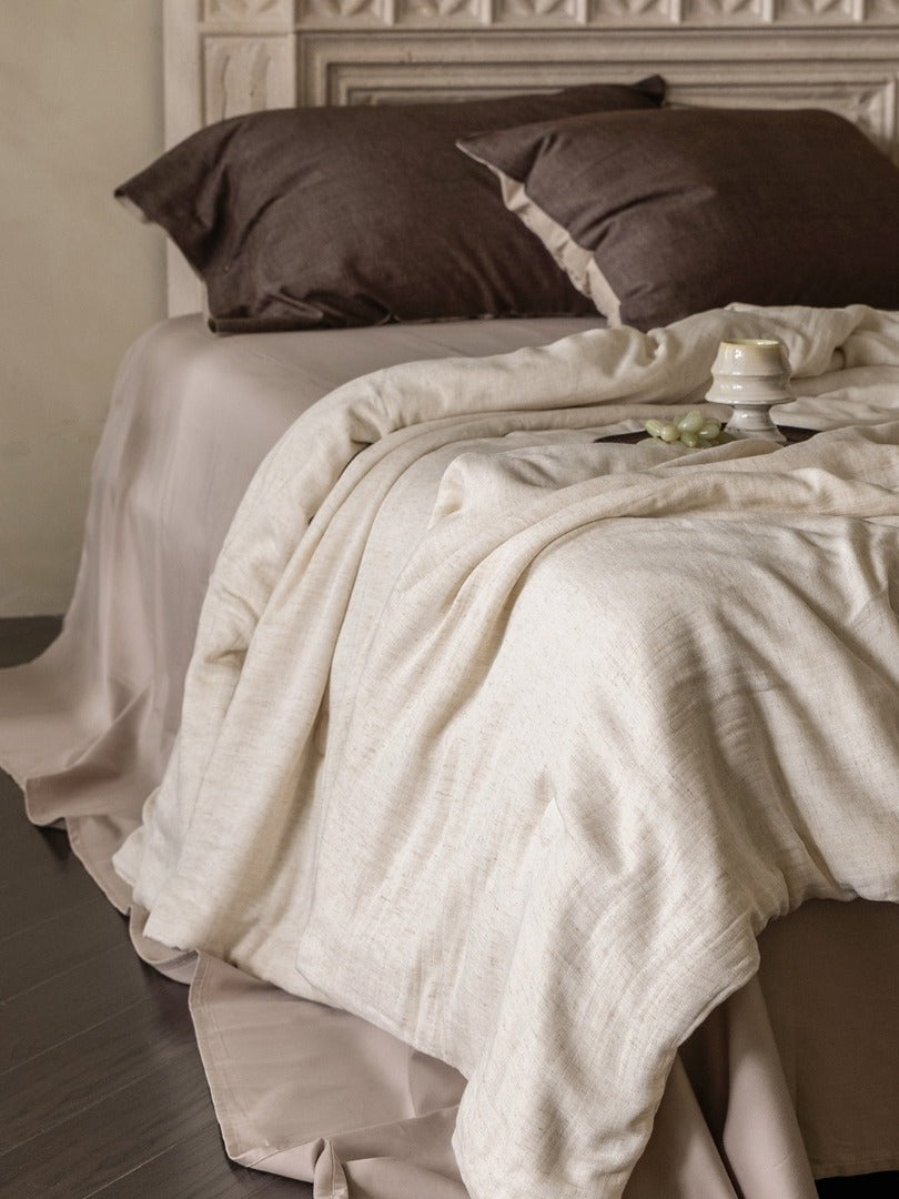 Cloud Linen Silk Blend Comforter original reference image 5
