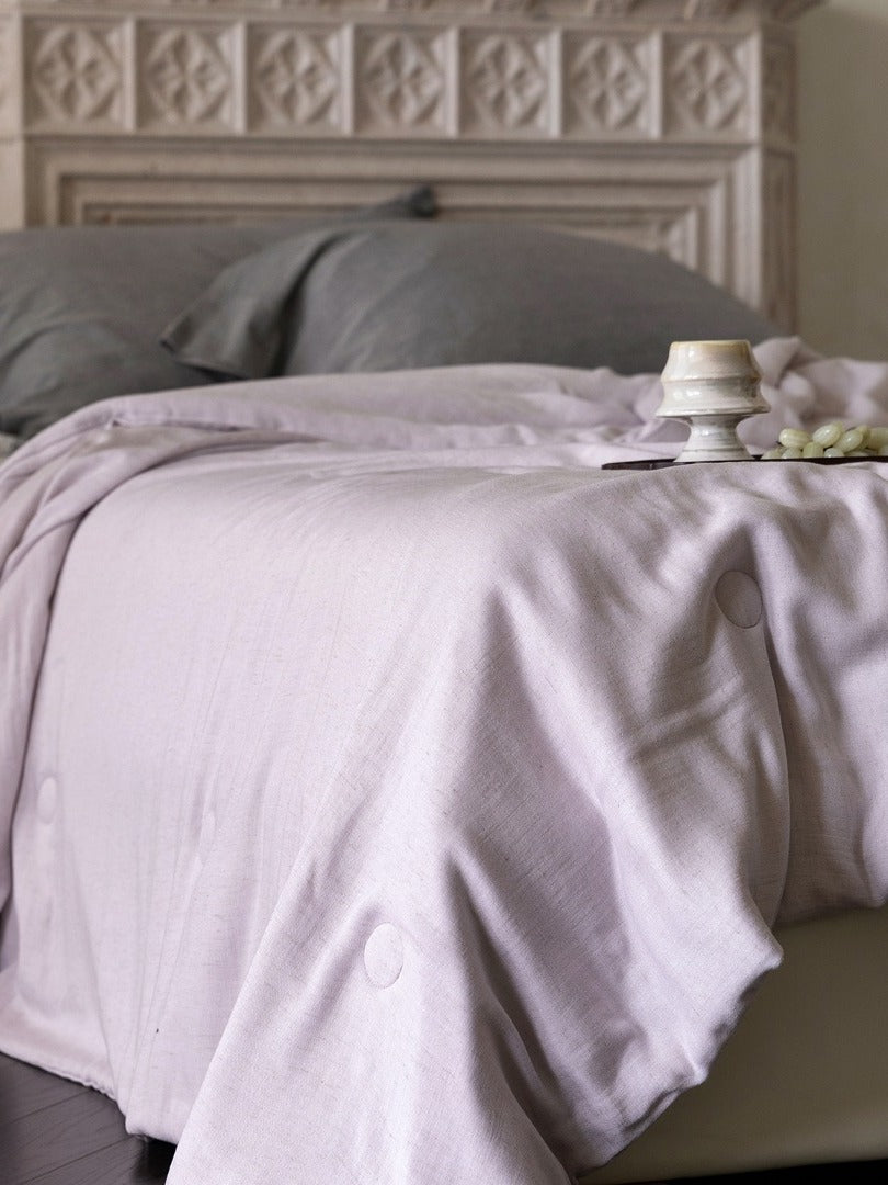 Cloud Linen Silk Blend Comforter original reference image 8