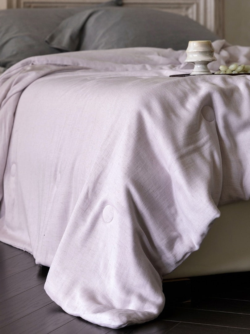 Cloud Linen Silk Blend Comforter original reference image 10