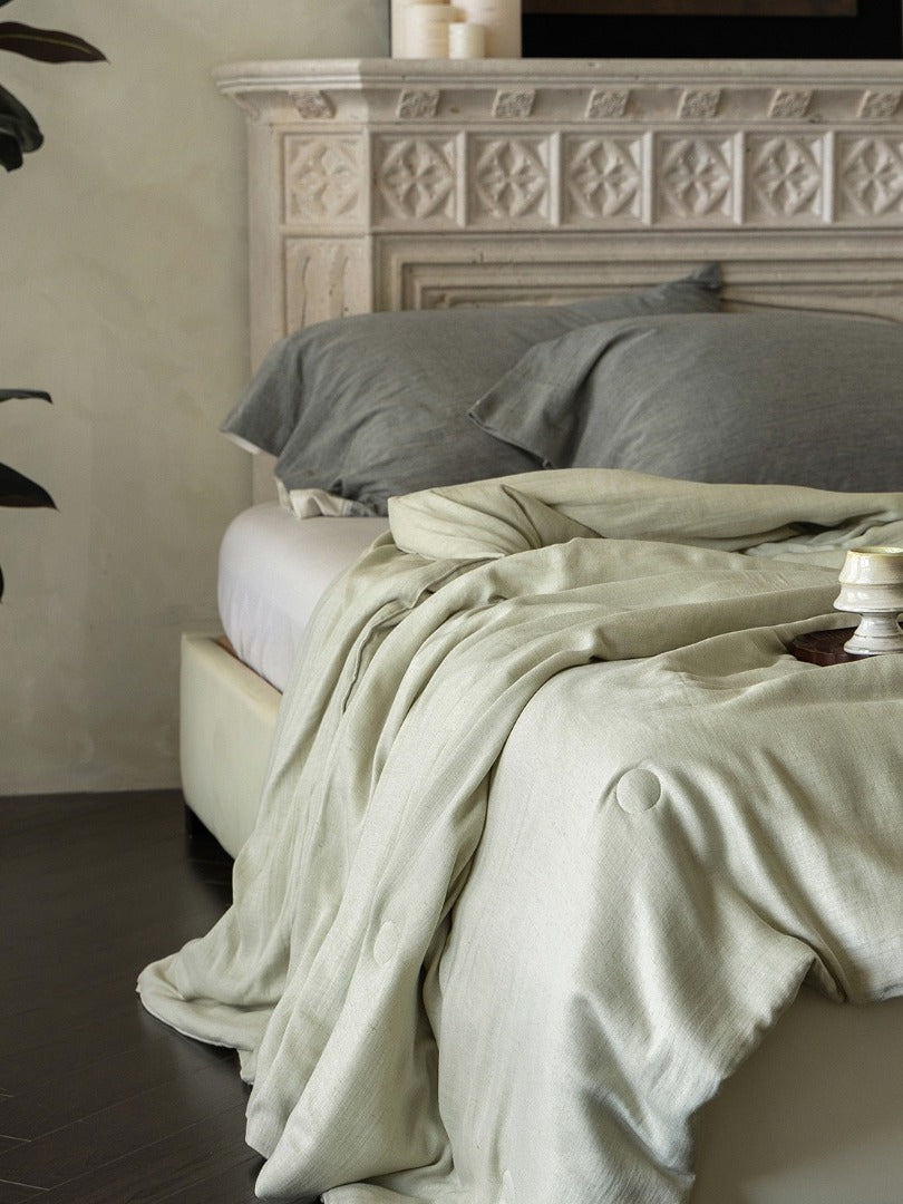 Cloud Linen Silk Blend Comforter original reference image 12