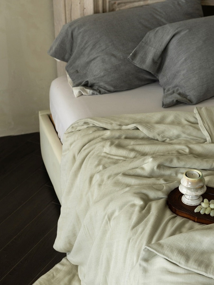 Cloud Linen Silk Blend Comforter original reference image 14