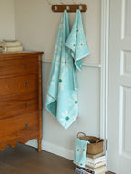 Daisy Jacquard Cotton Bath Towel original reference image 5