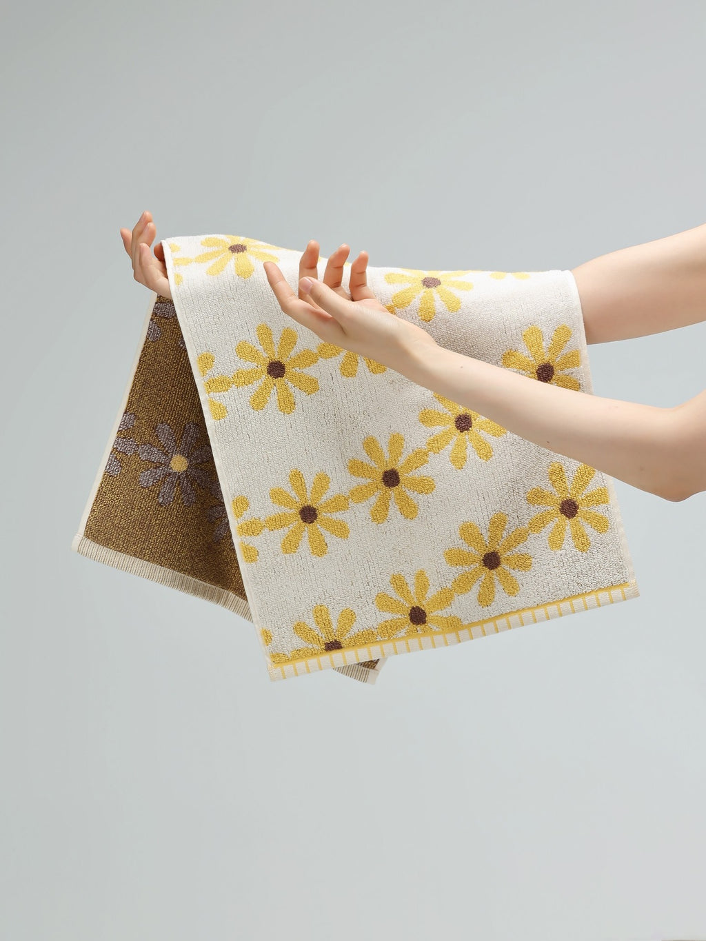 Daisy Jacquard Cotton Bath Towel original reference image 15