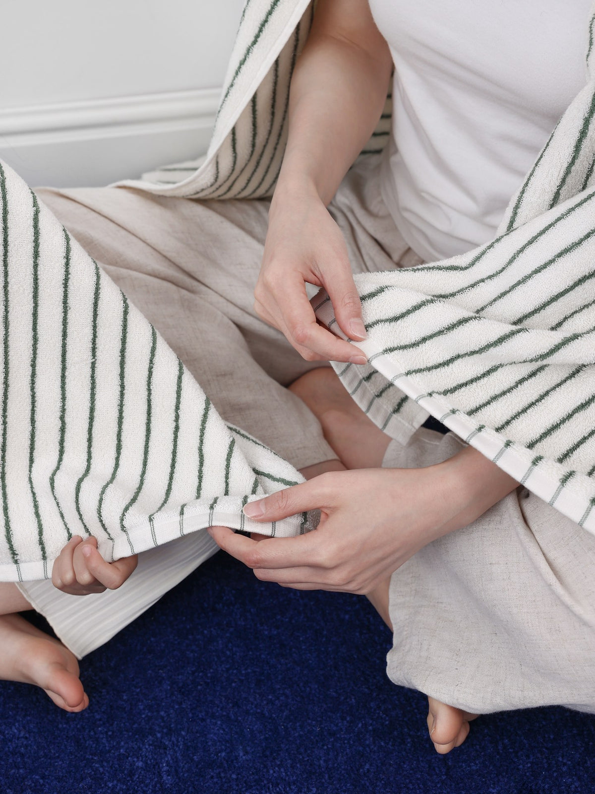 Fine Line Stripe Cotton Bath Towel original reference image 2