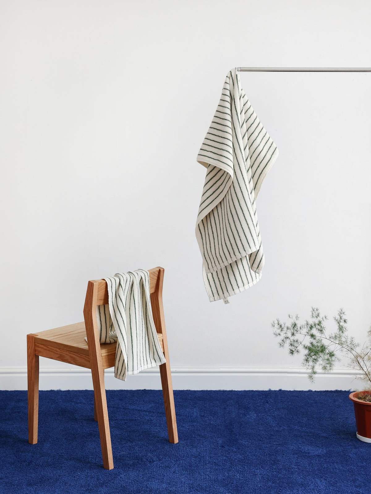 Fine Line Stripe Cotton Bath Towel original reference image 4