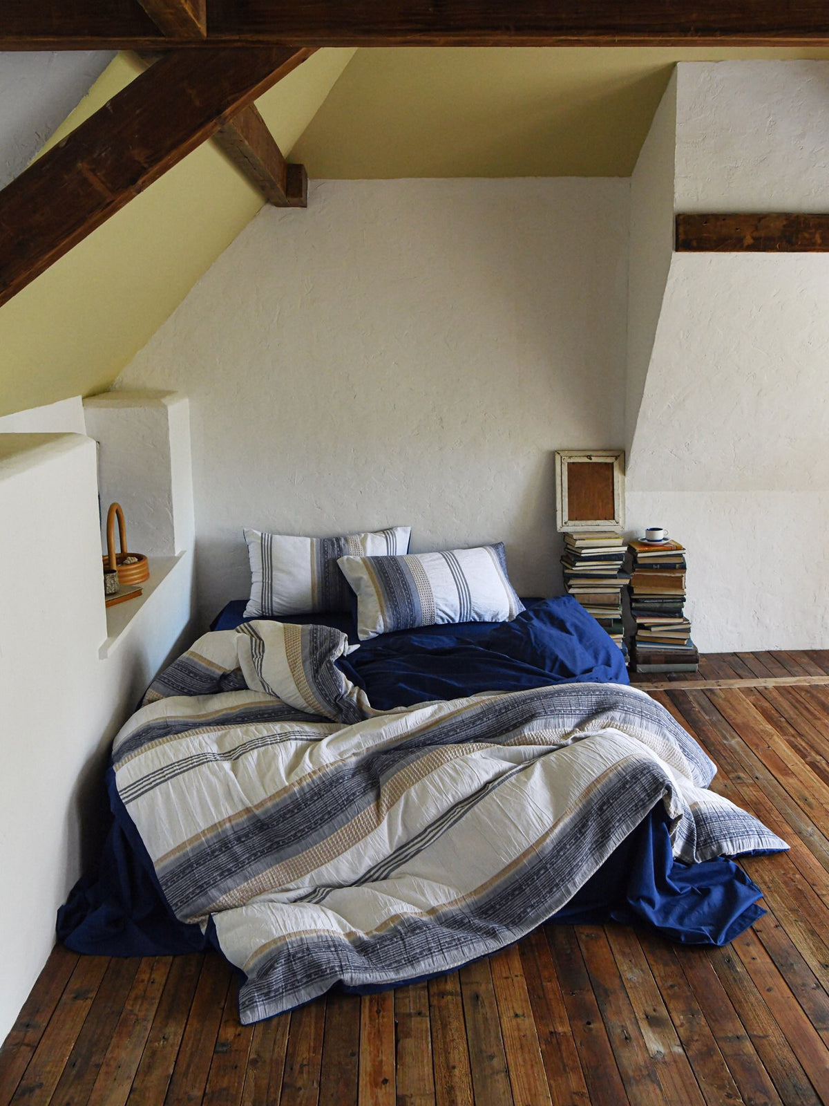 Indigo Heritage Stripe Jacquard Cotton Duvet Cover original reference image 7