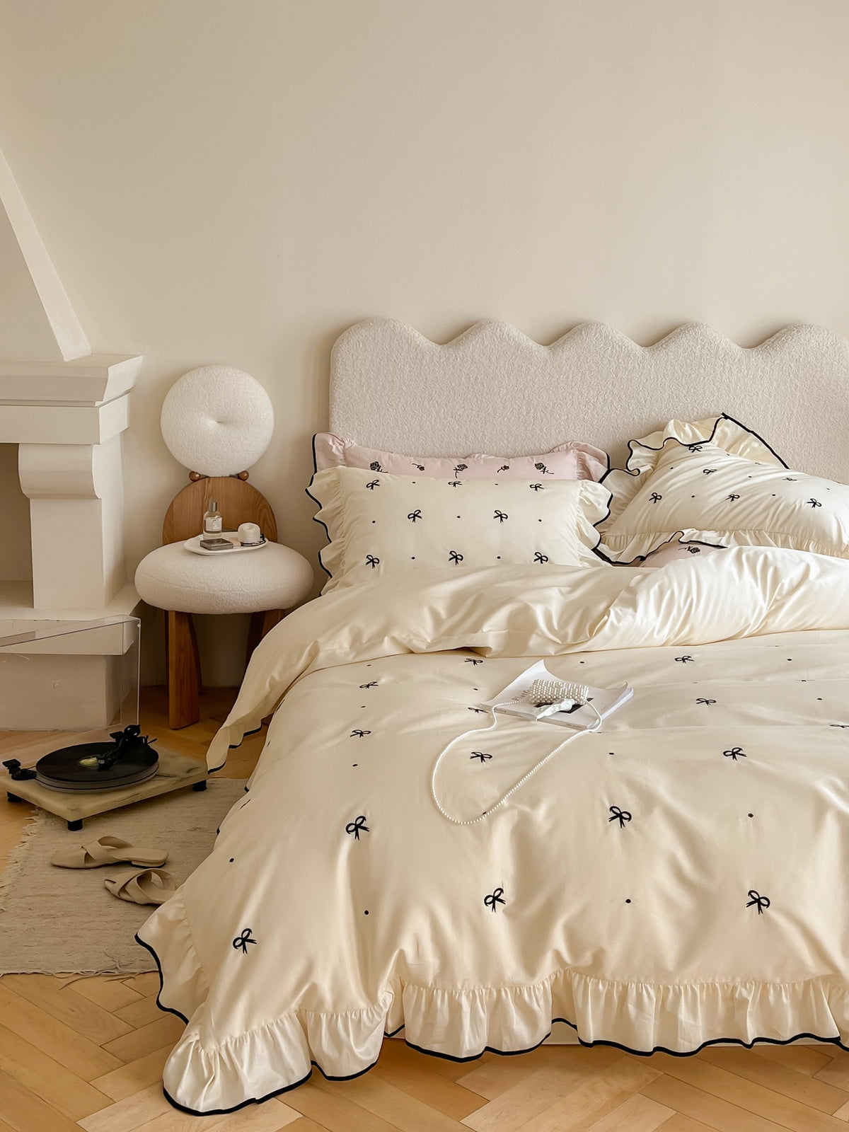 Ivory Bow Embroidery Ruffle Cotton Sateen Duvet Cover original reference image 2