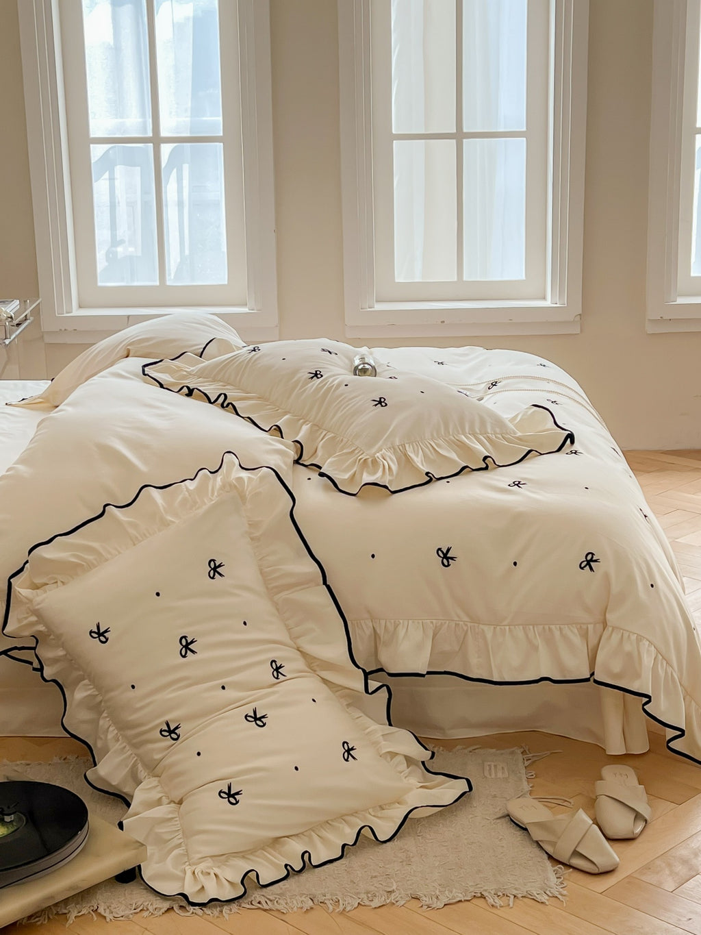 Ivory Bow Embroidery Ruffle Cotton Sateen Duvet Cover original reference image 4