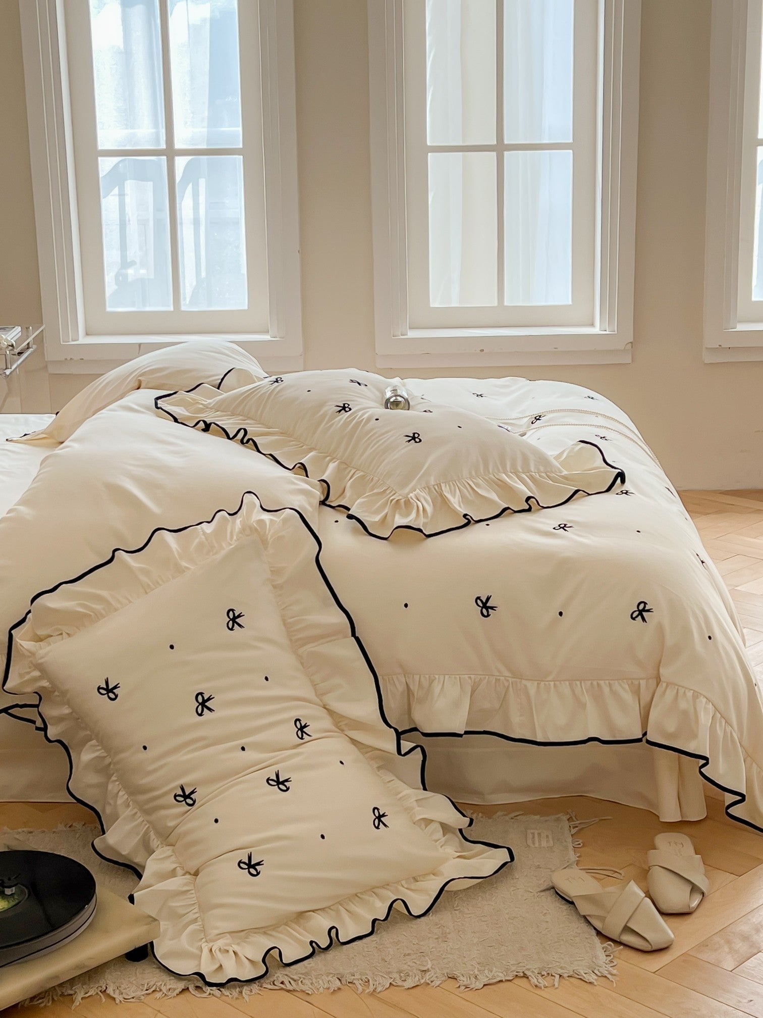 Ivory Bow Embroidery Ruffle Cotton Sateen Duvet Cover original reference image 4