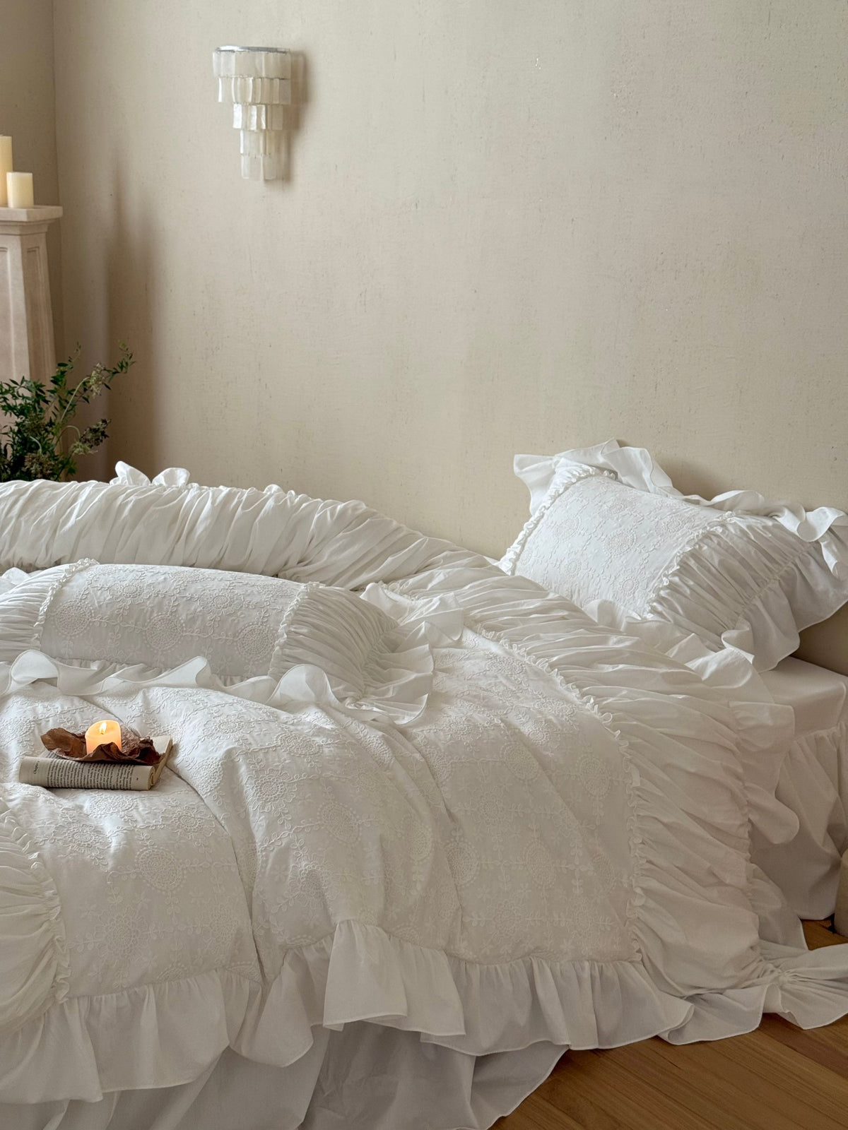 Ivory Lace Medallion Ruffle Cotton Jacquard Duvet Cover original reference image 1