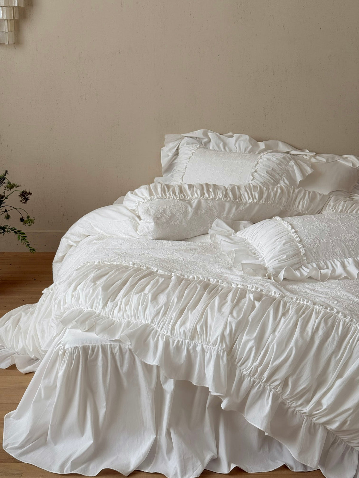 Ivory Lace Medallion Ruffle Cotton Jacquard Duvet Cover original reference image 6