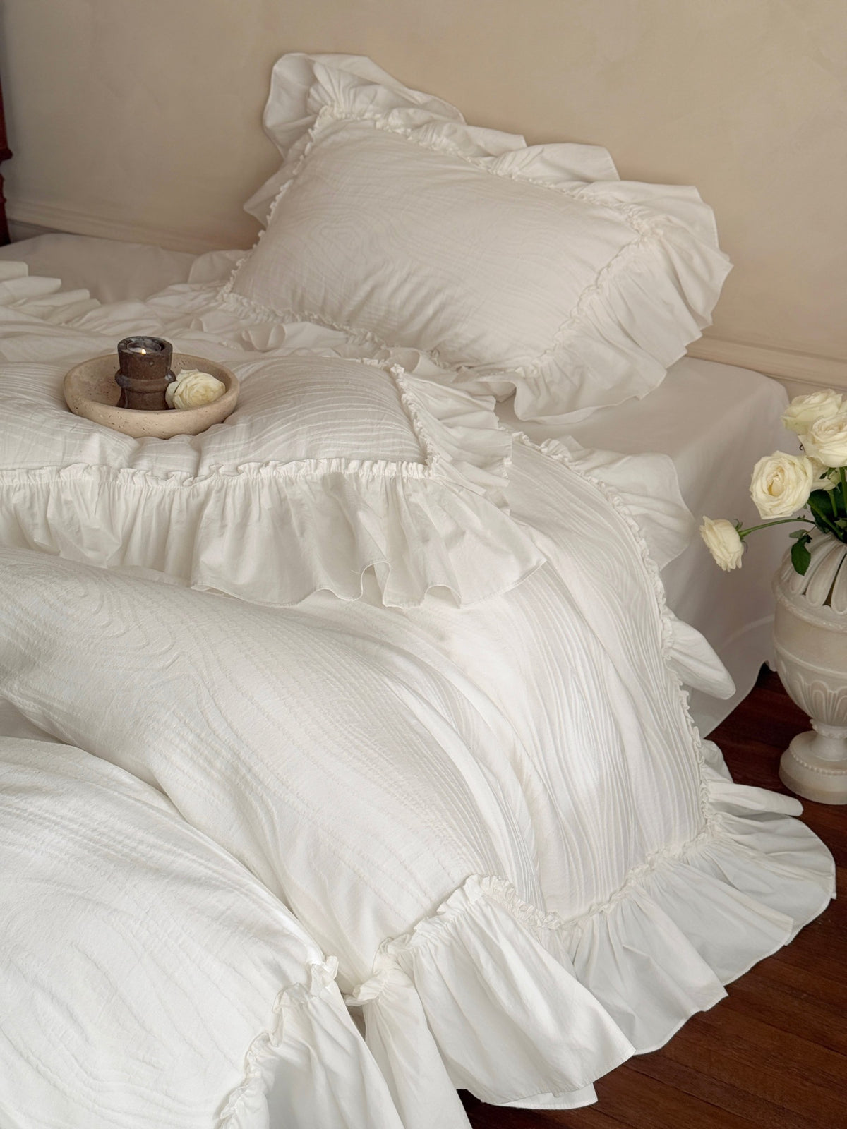 Ivory Textured Stripe Ruffle Cotton Muslin Duvet Cover original reference image 3