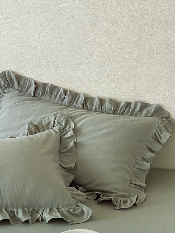 Luna Ruffle Cotton Muslin Pillowcase original reference image 11