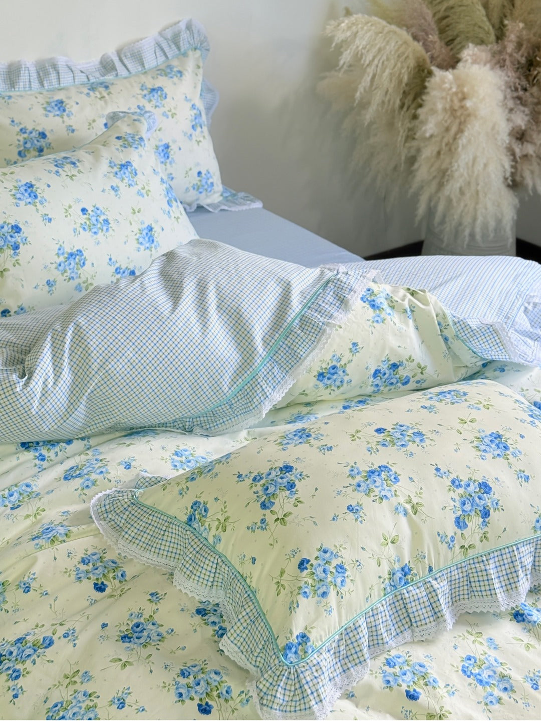 Meadow Garden Printed Cotton Duvet Cover original reference image 10
