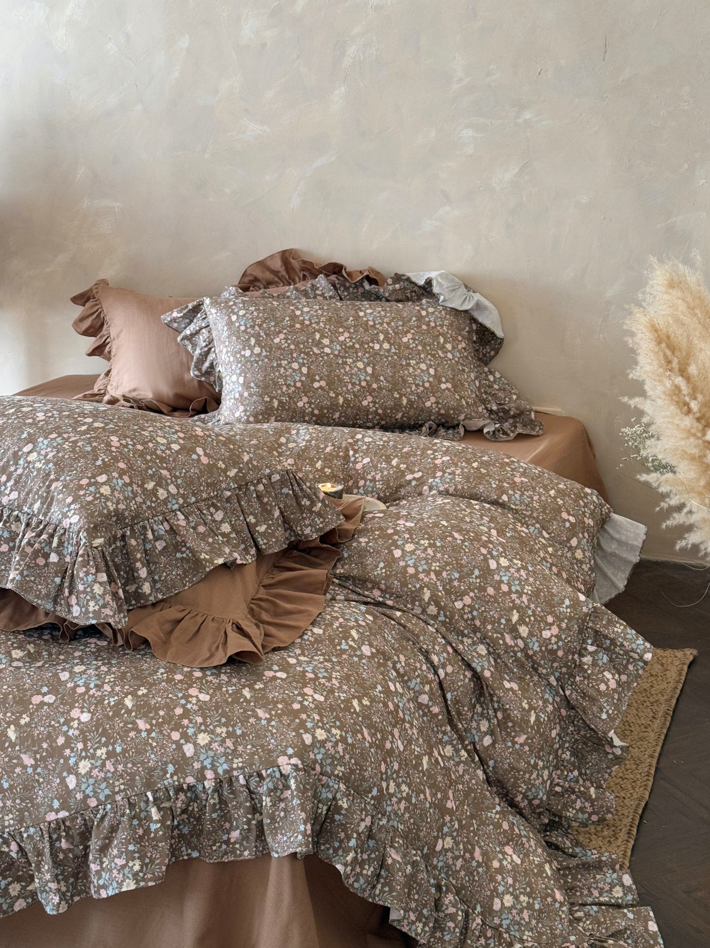 Mocha Meadow Floral Ruffle Cotton Double Gauze Duvet Cover original reference image 1