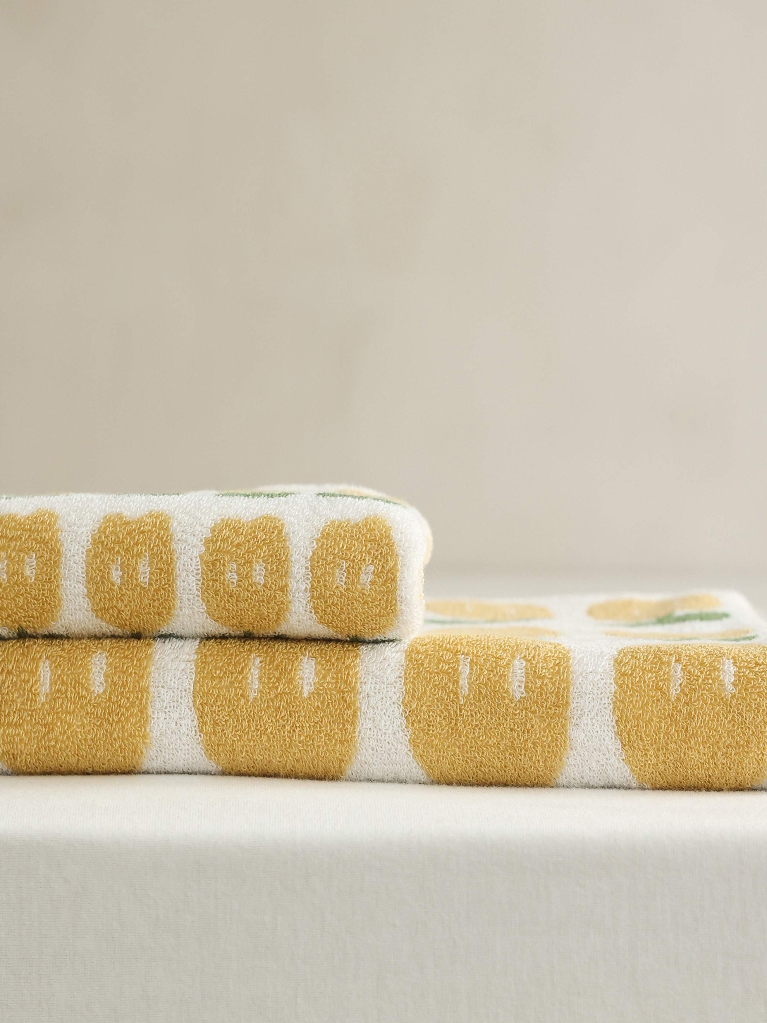 Orchard Dot Jacquard Cotton Bath Towel original reference image 18