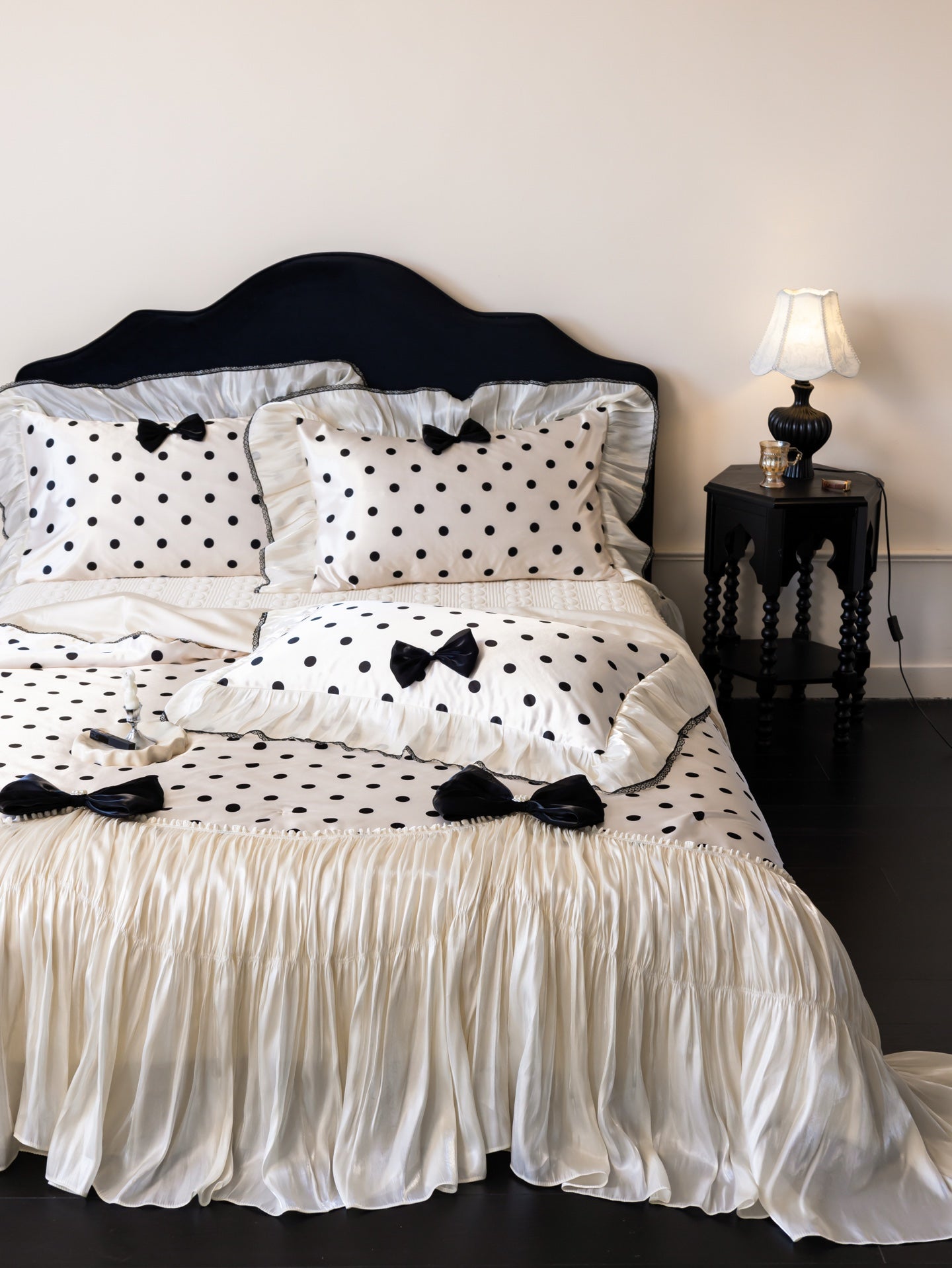 Parisian Dot Comforter Set original reference image 3
