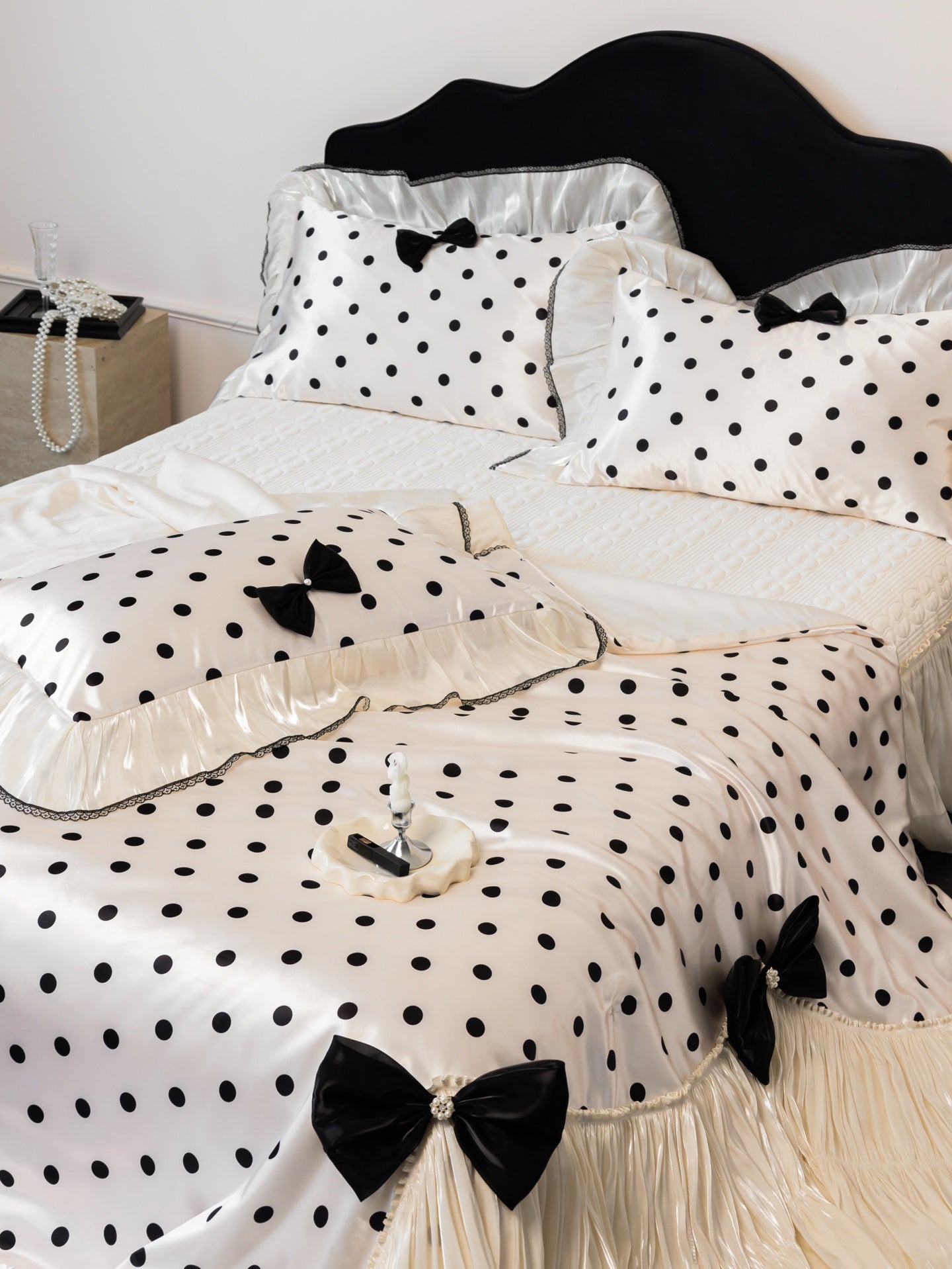 Parisian Dot Comforter Set original reference image 4