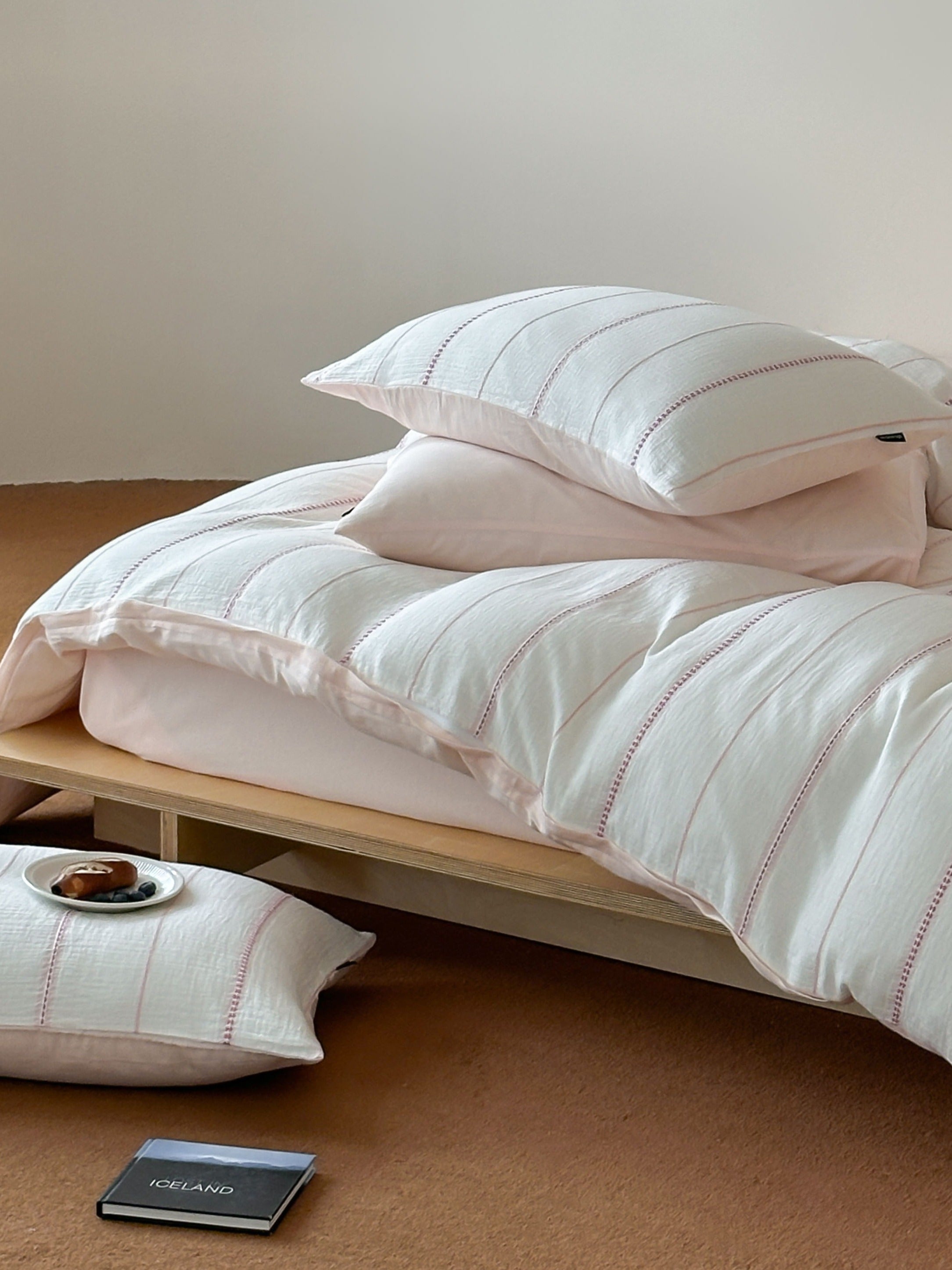 Pearline Gauze Jacquard Duvet Cover original reference image 3