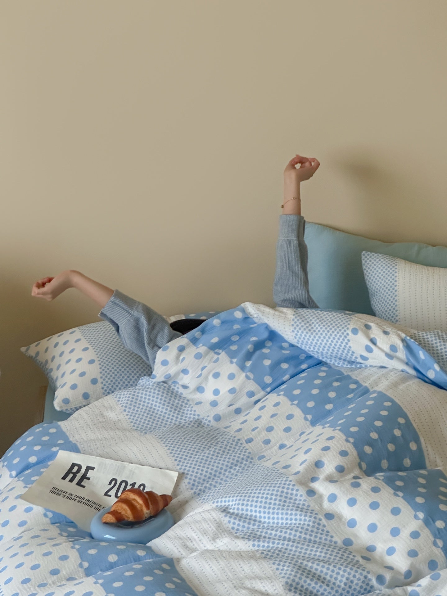 Sky Polka Dot Cotton Muslin Duvet Cover original reference image 3