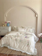 Tulip Lace Comforter Set original reference image 4