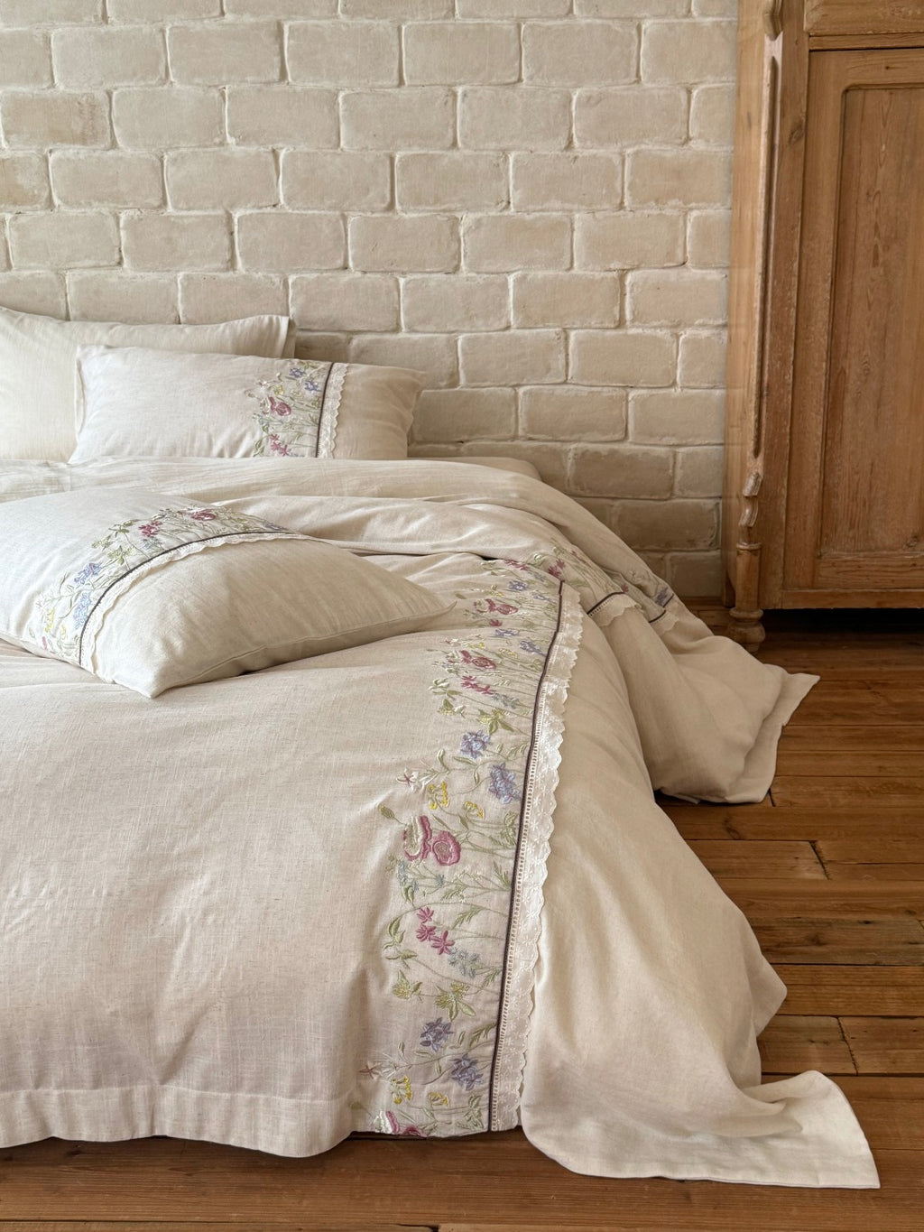 Vine Lace Cotton Linen Duvet Cover original reference image 5
