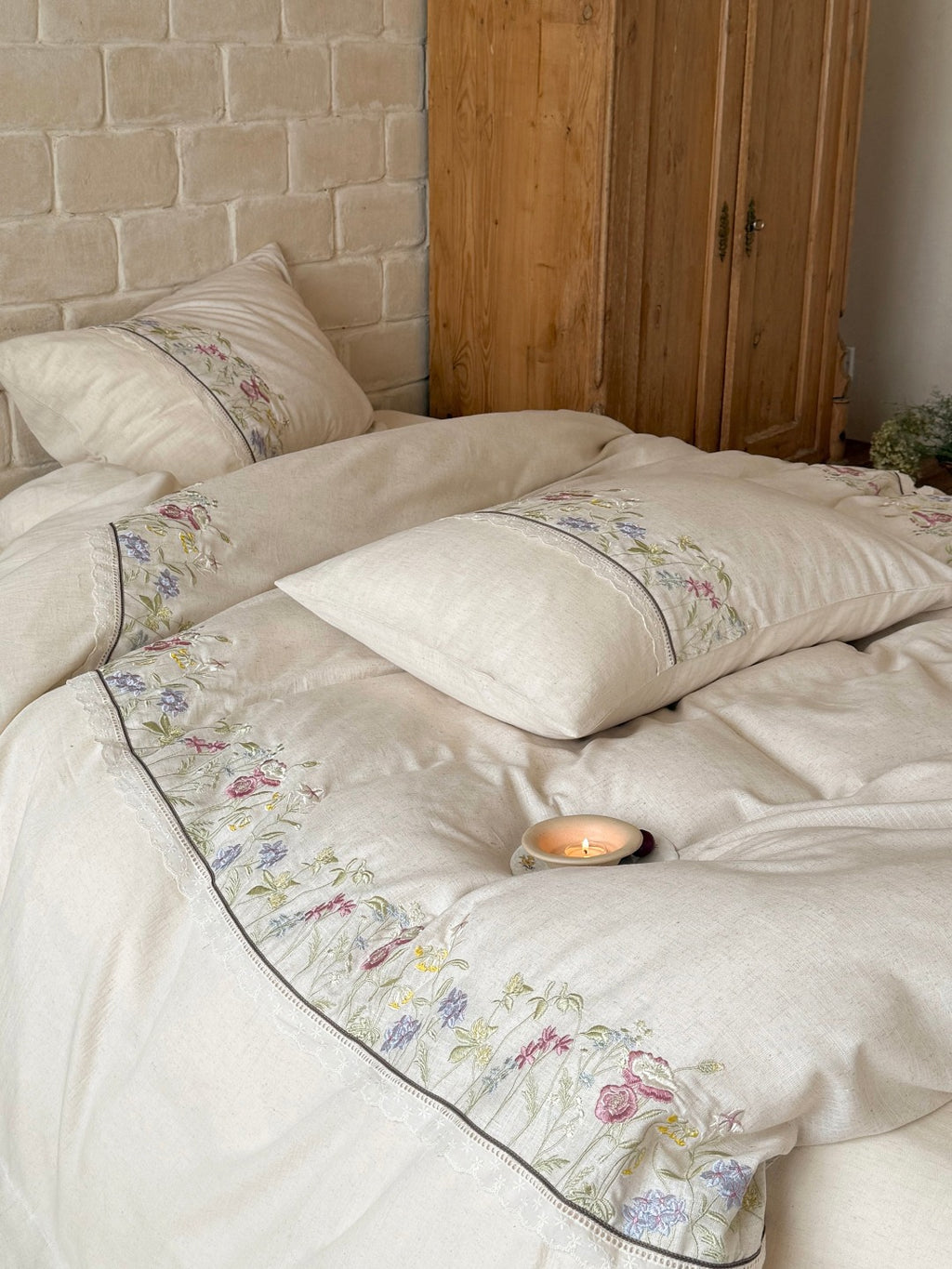 Vine Lace Cotton Linen Duvet Cover original reference image 8