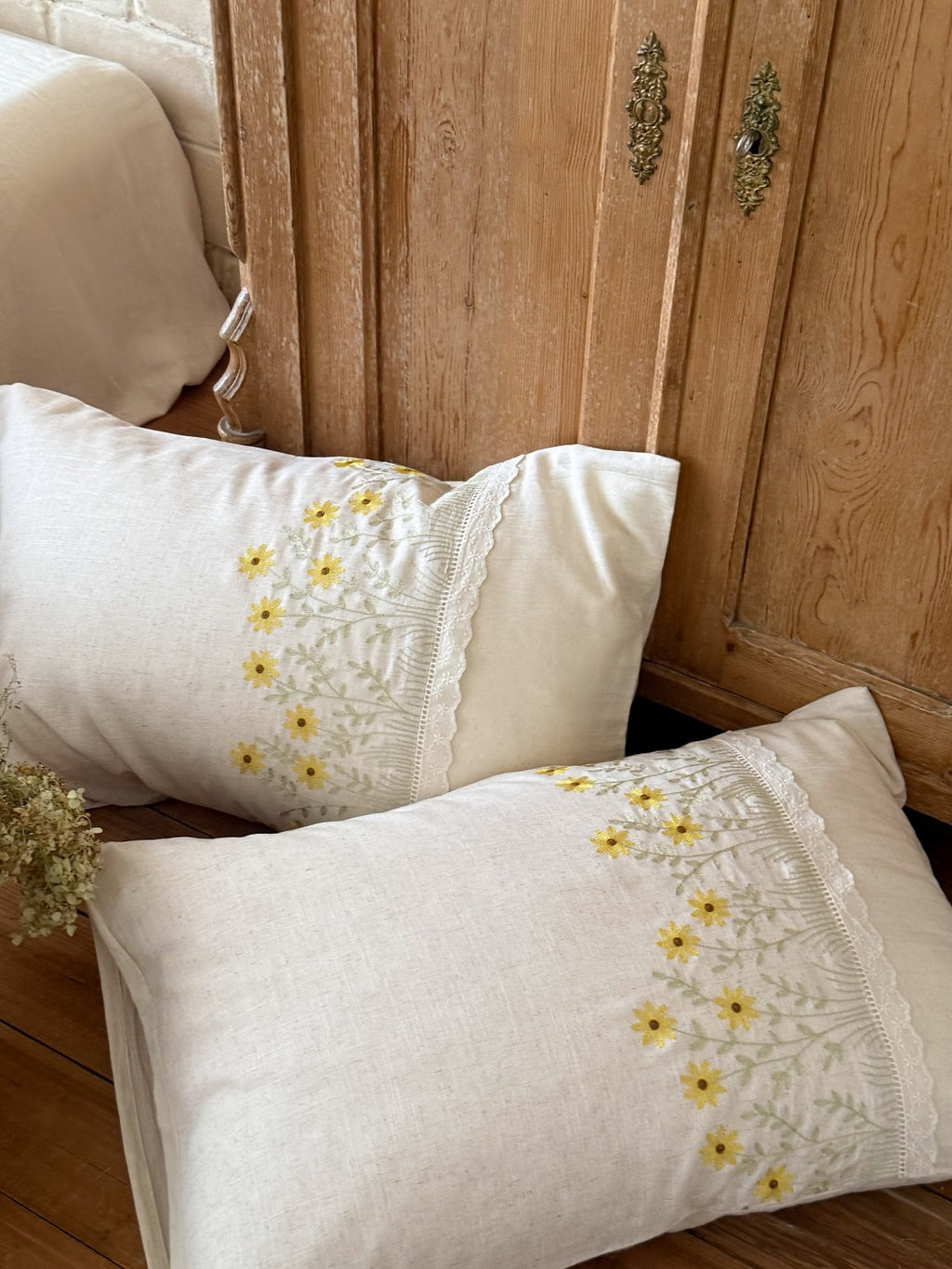 Vine Lace Cotton Linen Duvet Cover original reference image 16