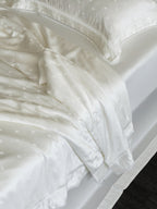 Whisper Heart  Jacquard Comforter - White original reference image 2