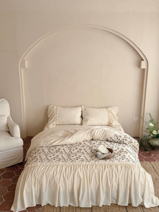 Willow Vine Embroidered Duvet Cover original reference image 1