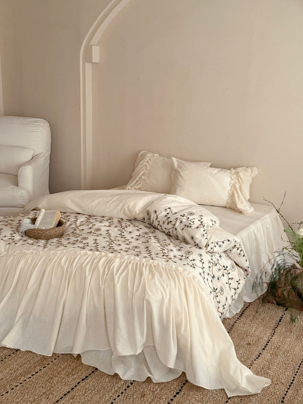 Willow Vine Embroidered Duvet Cover original reference image 2