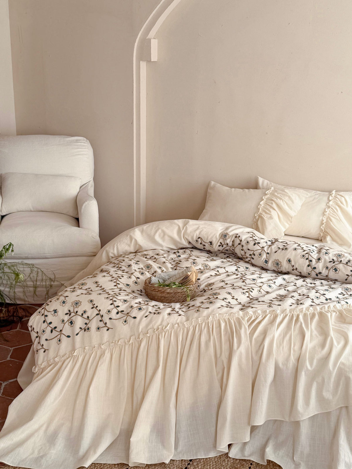 Willow Vine Embroidered Duvet Cover original reference image 4